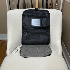 Macy's Men's Grey Hanging Toiletry Travel Bag